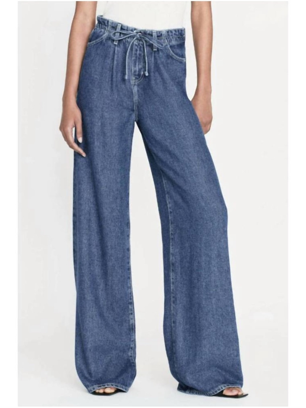 FRAME drawstring wide leg jean in ghost 29